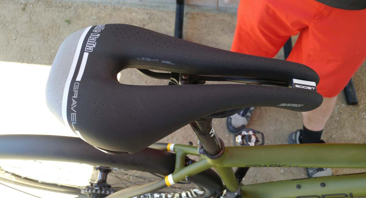 gravel bike saddle