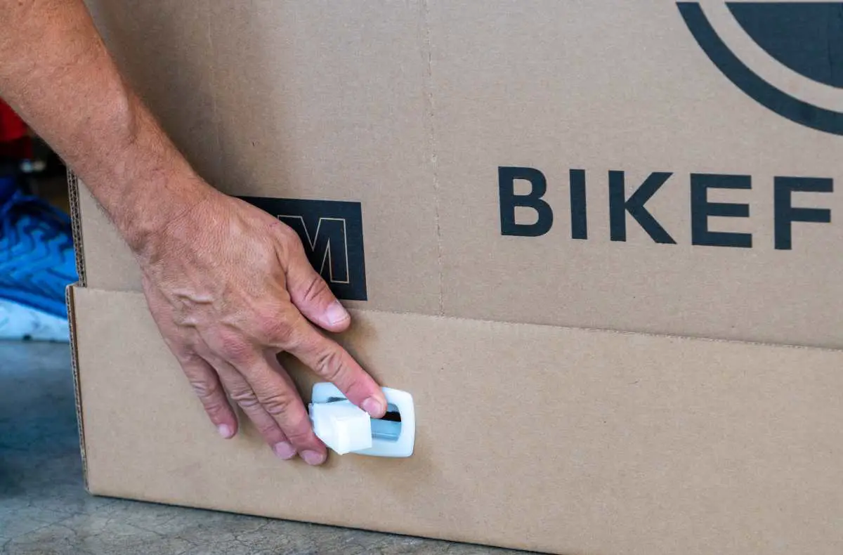 Bicycle best sale box dimensions